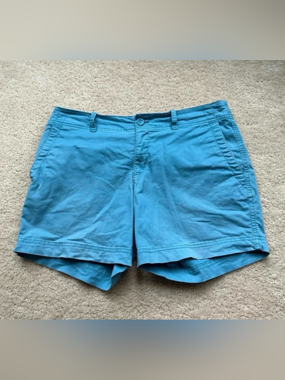 Eddie Bauer Women’s Heritage Wash Chino Shorts - Size 10 - EUC - Cotton Blend